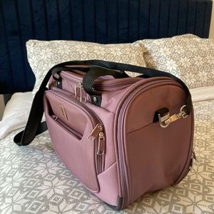 Maxlite® 5 Soft Tote Carryon